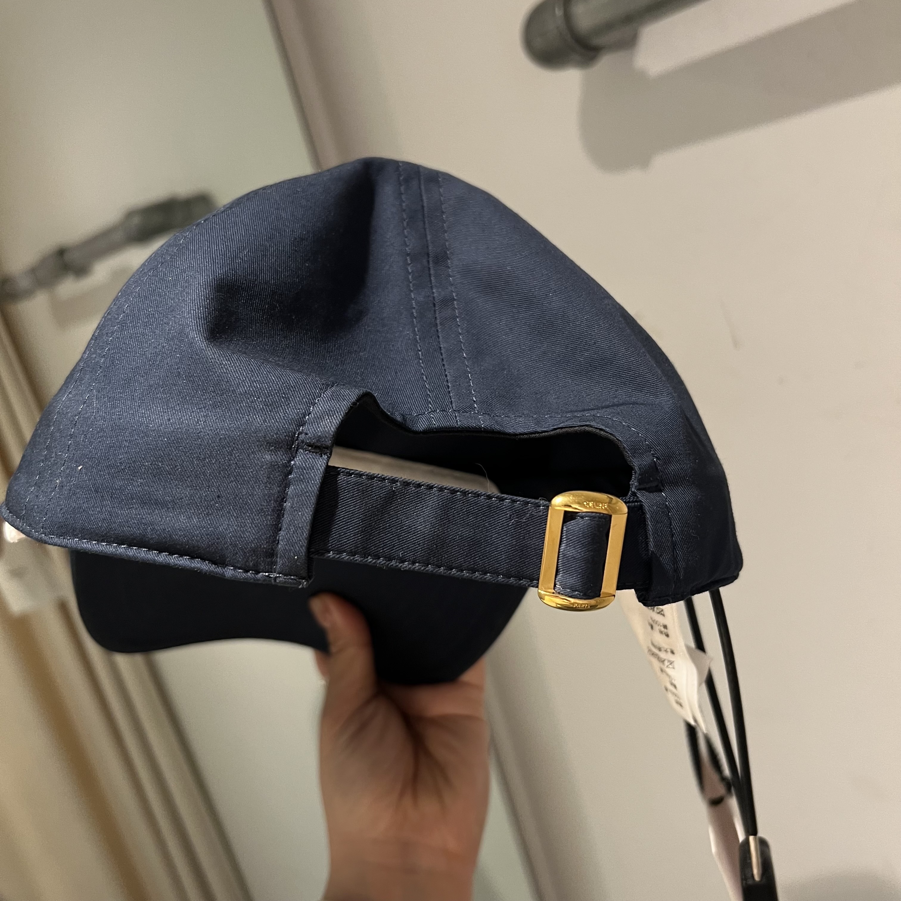 【CELINE】円安こそアウトレットで！ベースボールキャップ ロゴ