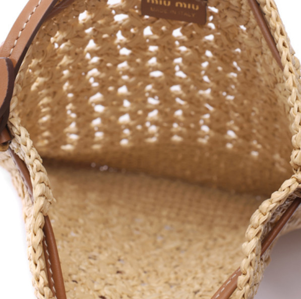 ♦MIUMIU♦かごバッグ☆正規品・安全発送☆