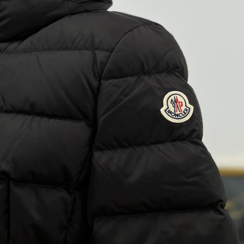 累積売上総額第１位！【MONCLER★モンクレール】FLAMMETTE ダウンジャケット