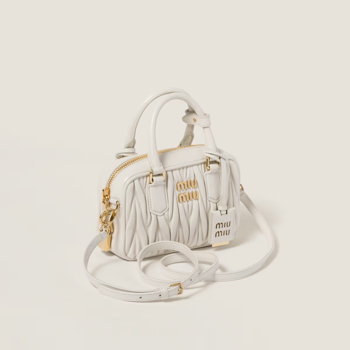 MiuMiu 2025新作 アルカディ マテラッセレザー バッグ MM