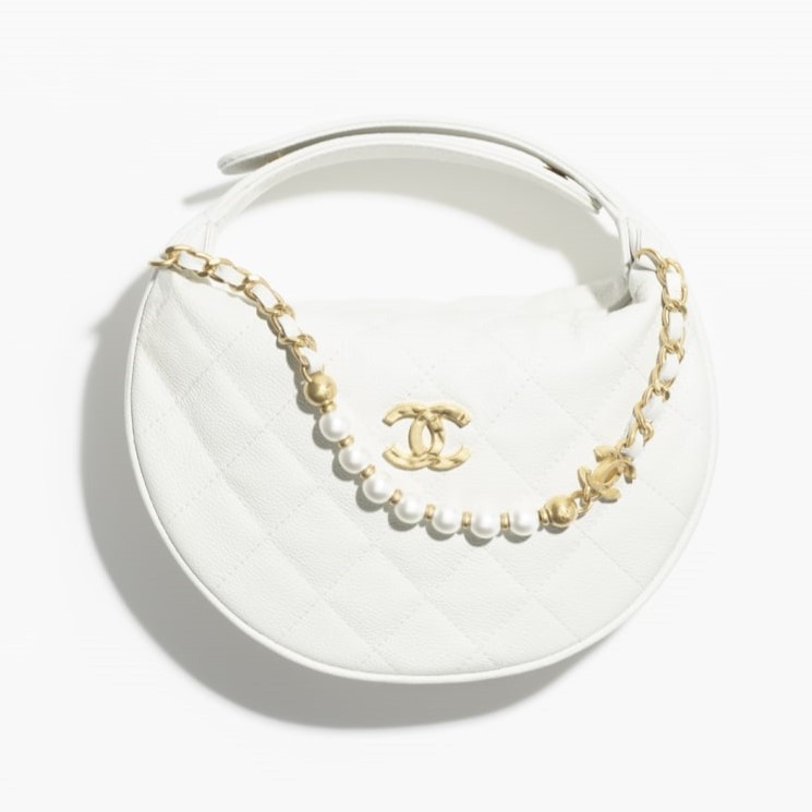 《25‘新作》【パールチェーンがおしゃれ♪】CHANEL《ポーチ》