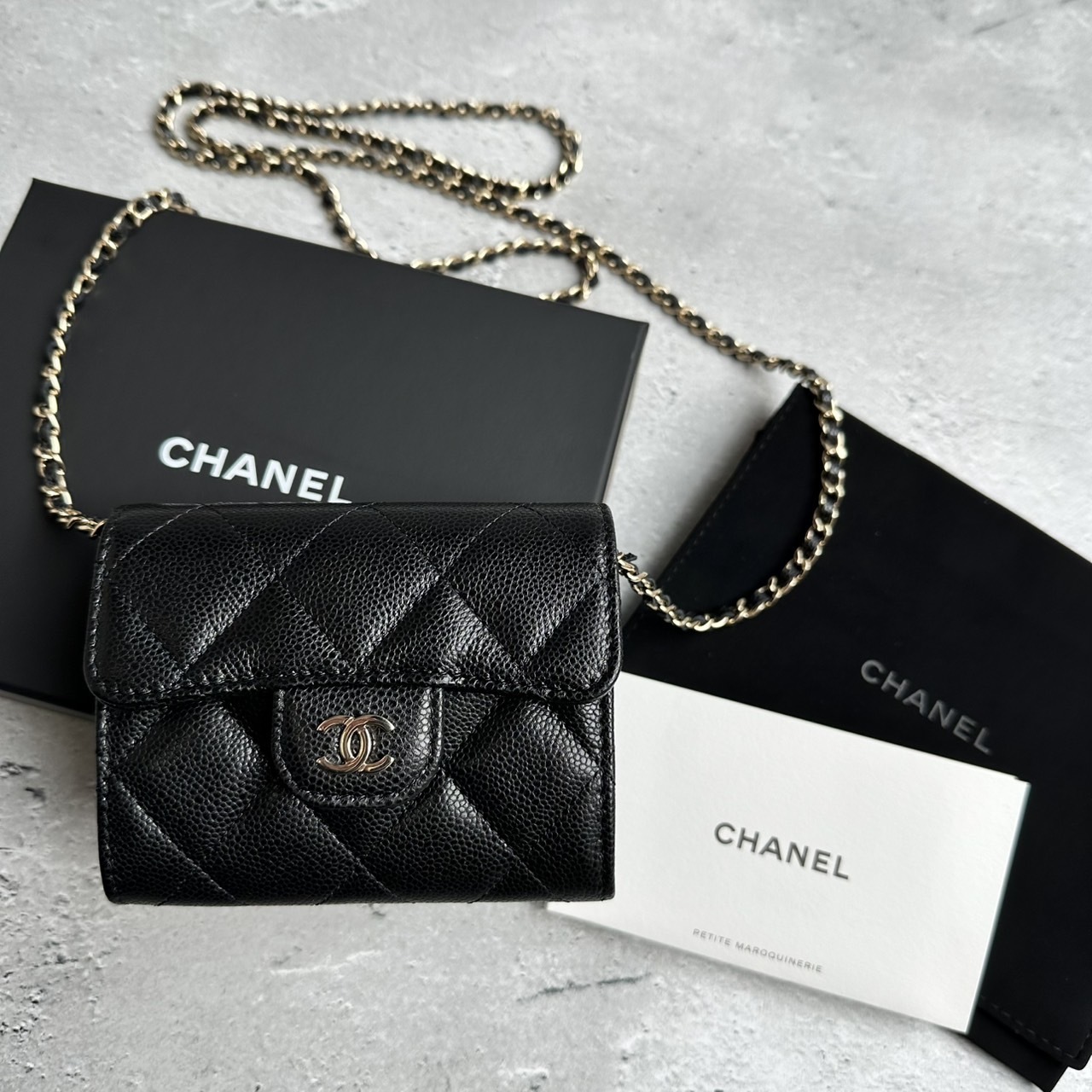 CHANEL ミニ チェーンウォレット