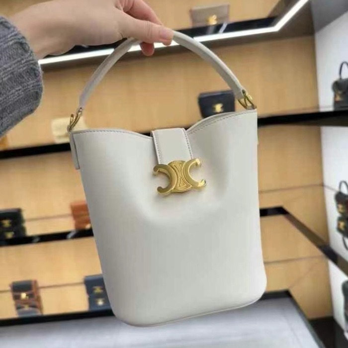 ★Celine★ミニ バケット ルイーズ/ スムースカーフスキン