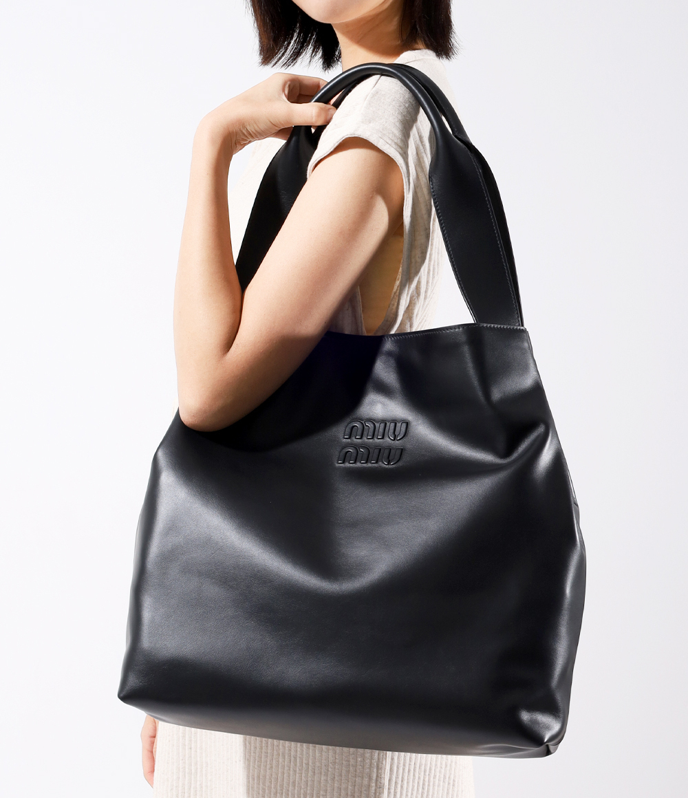 ミュウミュウ/MIUMIU♦ 完売必至 レザー ホーボーバッグ