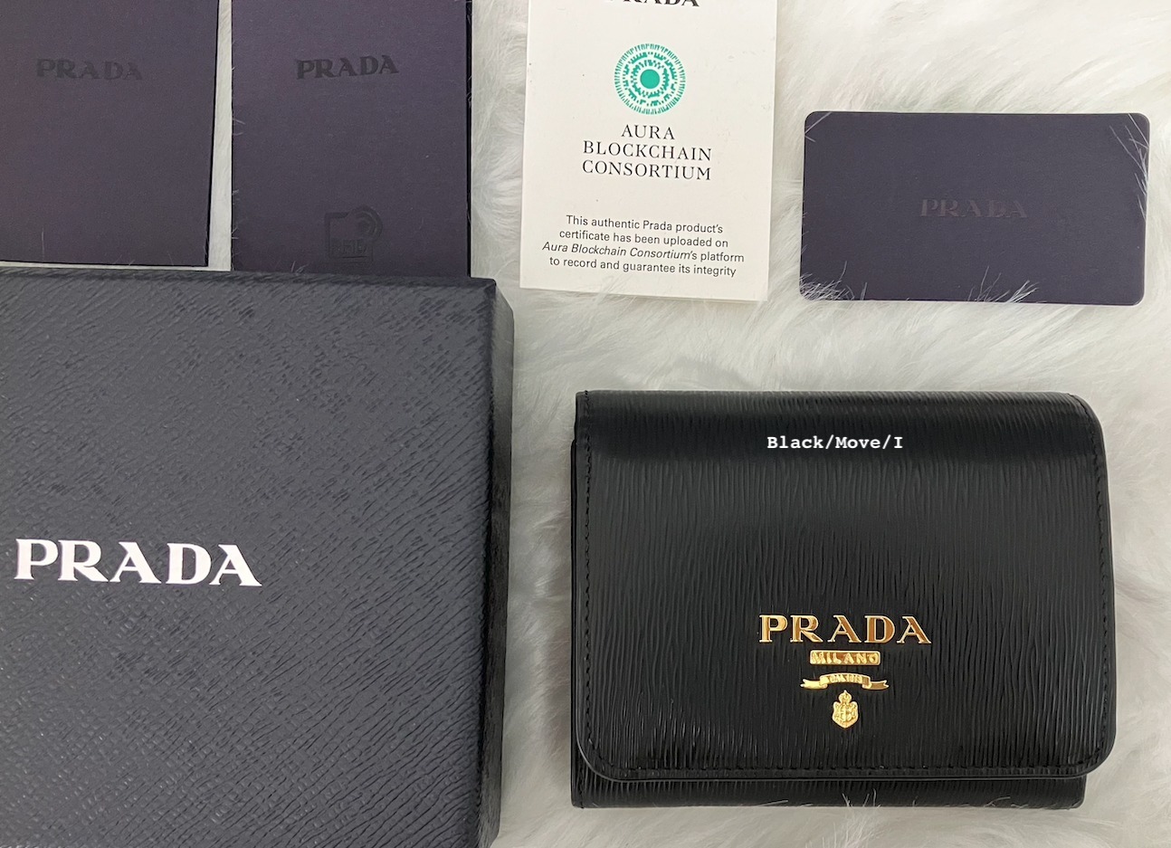 【PRADA】VIPセール ♪ Bifold Wallet 二つ折り財布 ♪
