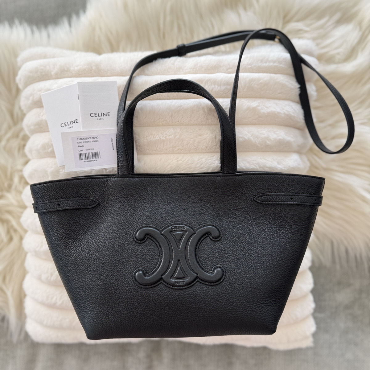 関税込国内発送★CELINE ミニ カバ キュイル トリオンフ