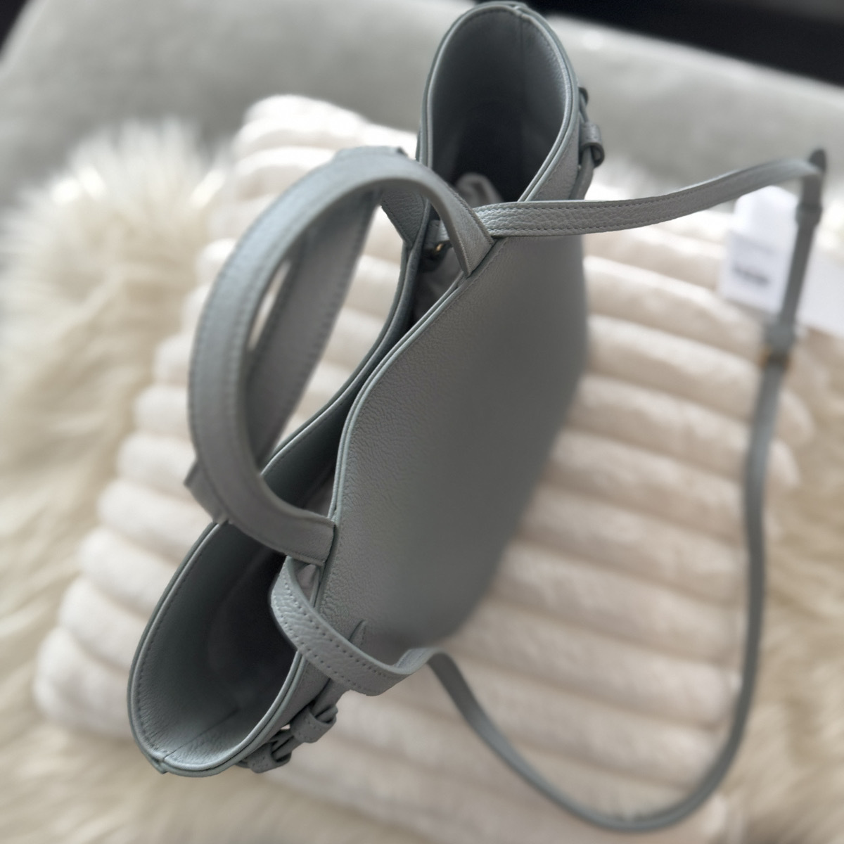 関税込国内発送★CELINE ミニ カバ キュイル トリオンフ