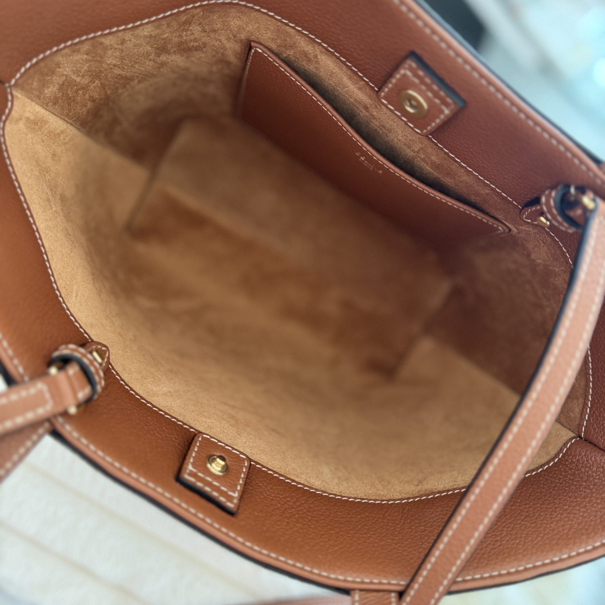 関税込国内発送★CELINE ミニ カバ キュイル トリオンフ