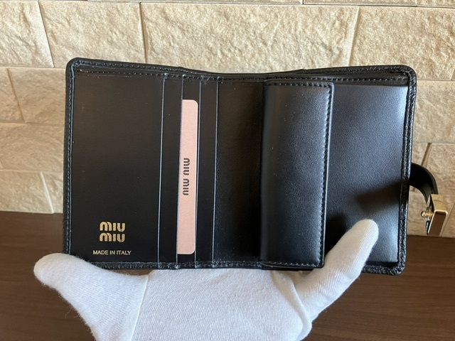 国内発送☆セール！miumiu コンパクト ベルト ウォレット