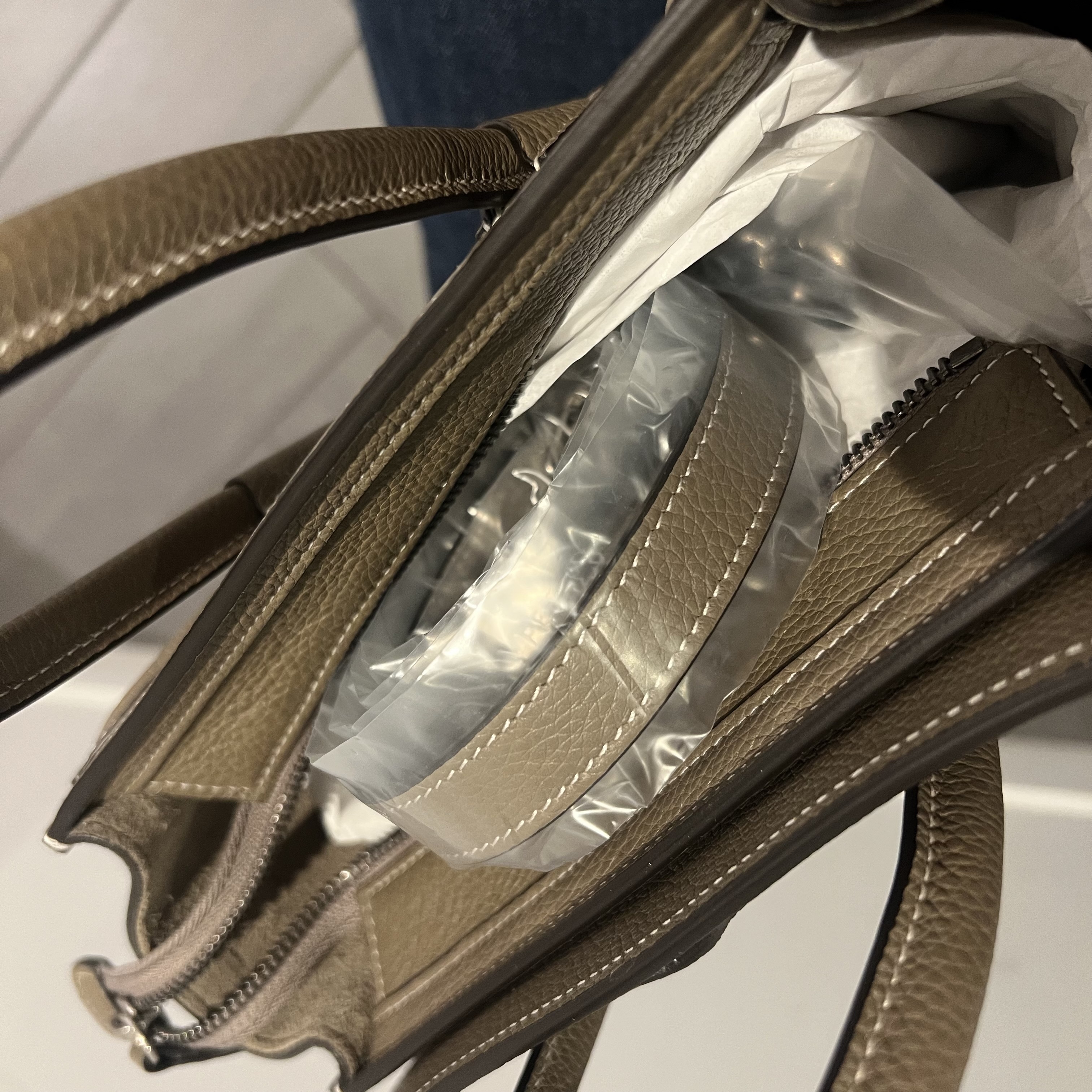 【CELINE】特別セール！ラゲージ ナノ ドラムカーフ 多色展開