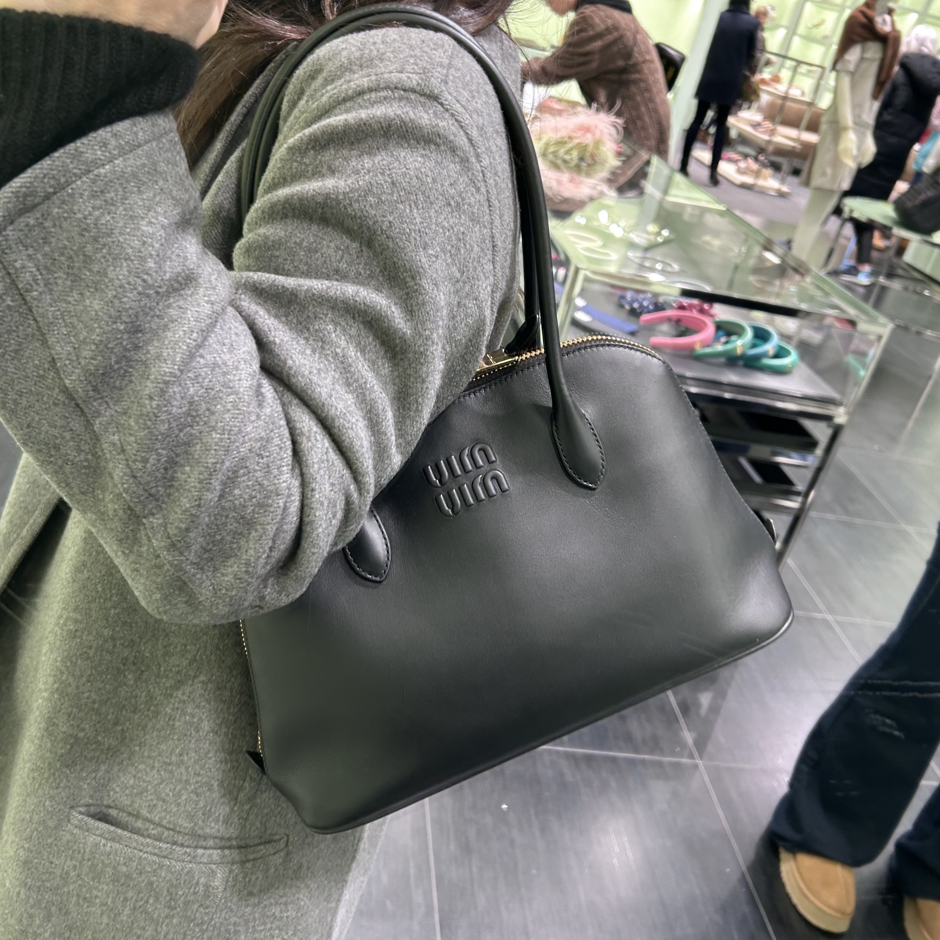 【VIPセール】MIUMIU（ミュウミュウ）ショルダーバッグ