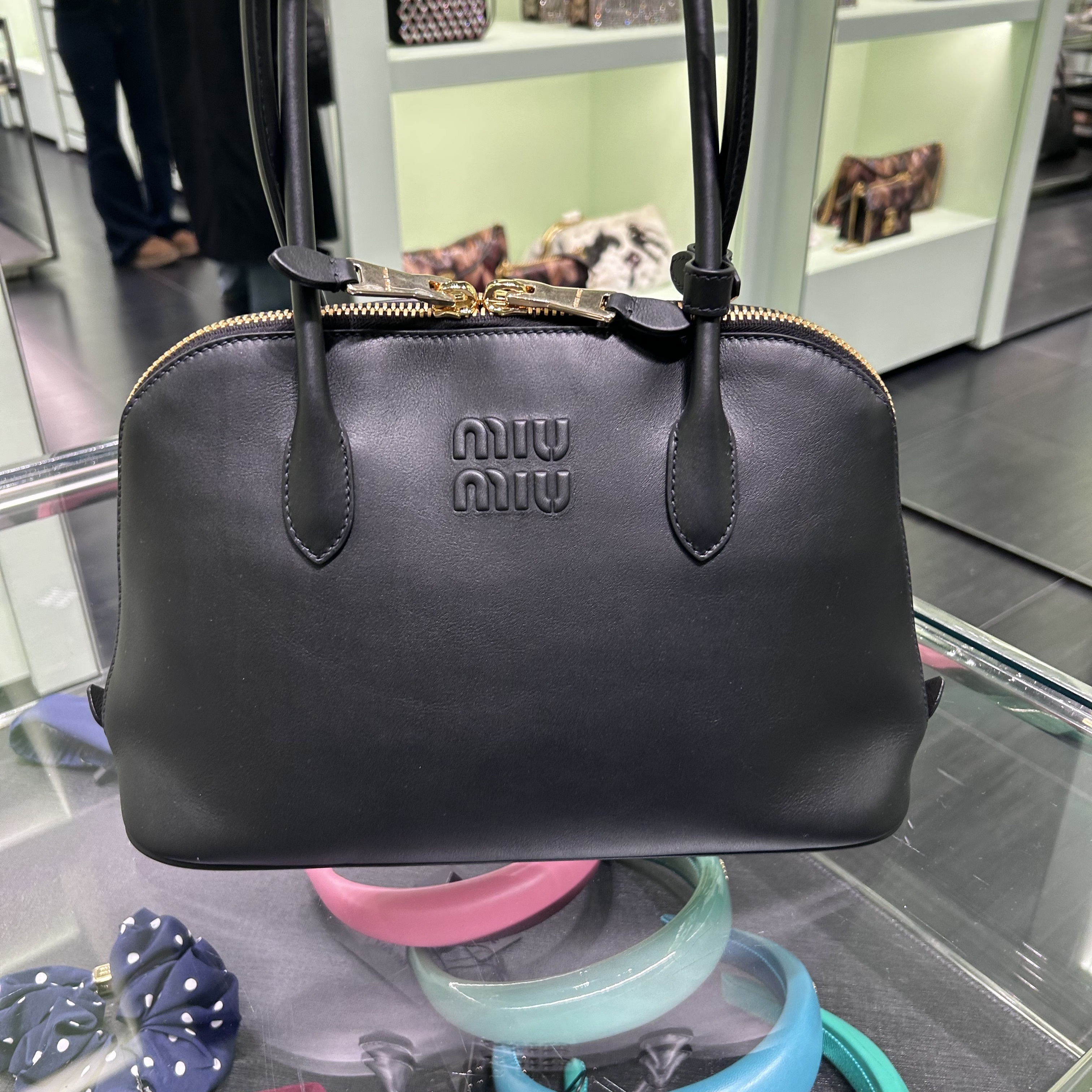 【VIPセール】MIUMIU（ミュウミュウ）ショルダーバッグ