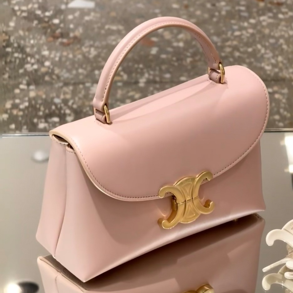 ★Celine★ティーン ニノ バッグ / シャイニーカーフスキン