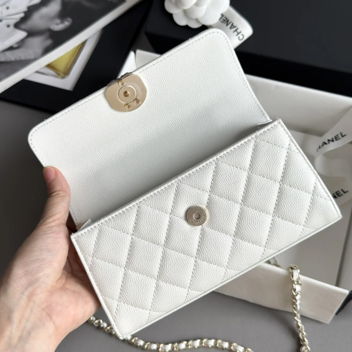 2025新作 *完売必至の限定色*【CHANEL】25S kelly ショルダーバッグ