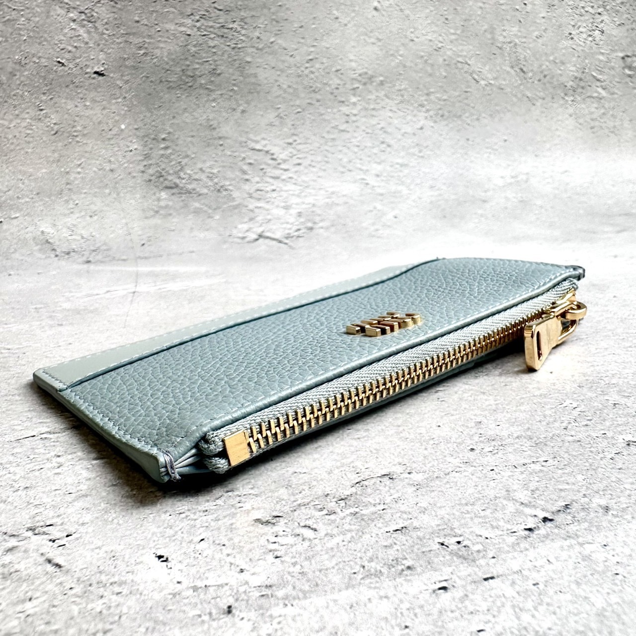 MIUMIU レザー カードホルダー フラグメントケース