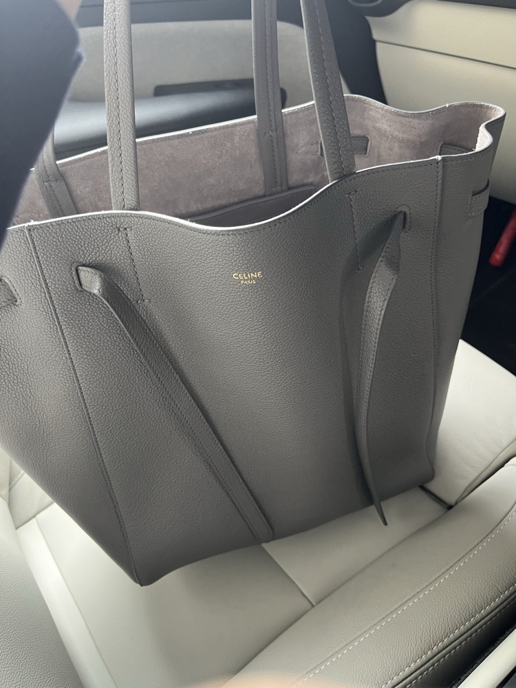 【CELINE直営】限定数セール！カバファントム スモール グレー系