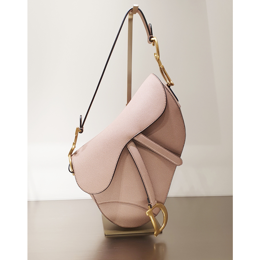 【DIOR】SADDLE バッグ グレインドカーフ☆ 気品溢れる可愛さ♪