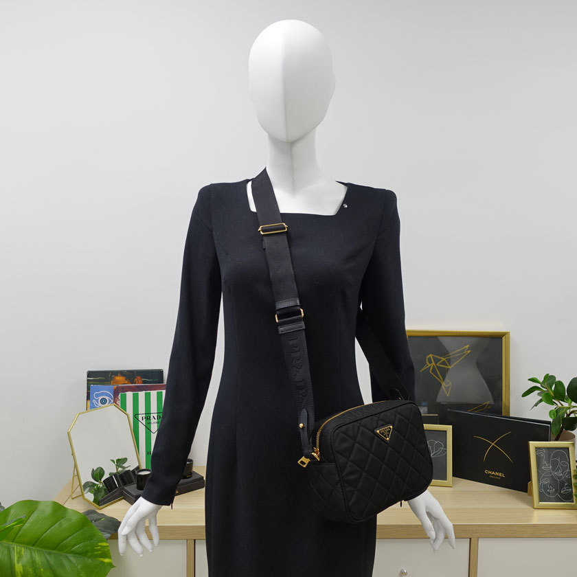 【高品質】VIP顧客セール★累積売上総額第１位！┃PRADA★1BH089