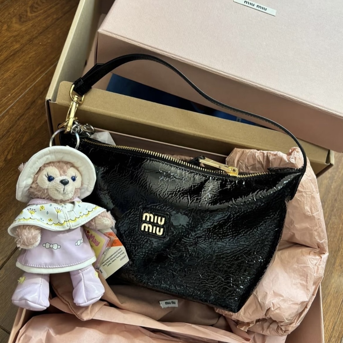 【2WAY】ミュウミュウ ポーチ ショルダーバッグ パテントレザー