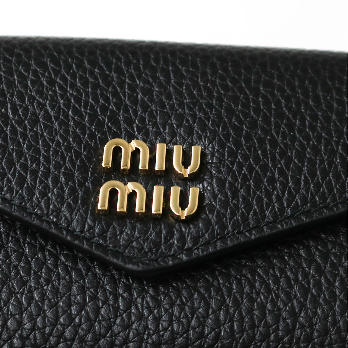 2025 SS（春夏）MIU MIU ヴィッテロダイノレザー 三つ折り財布 5MH021