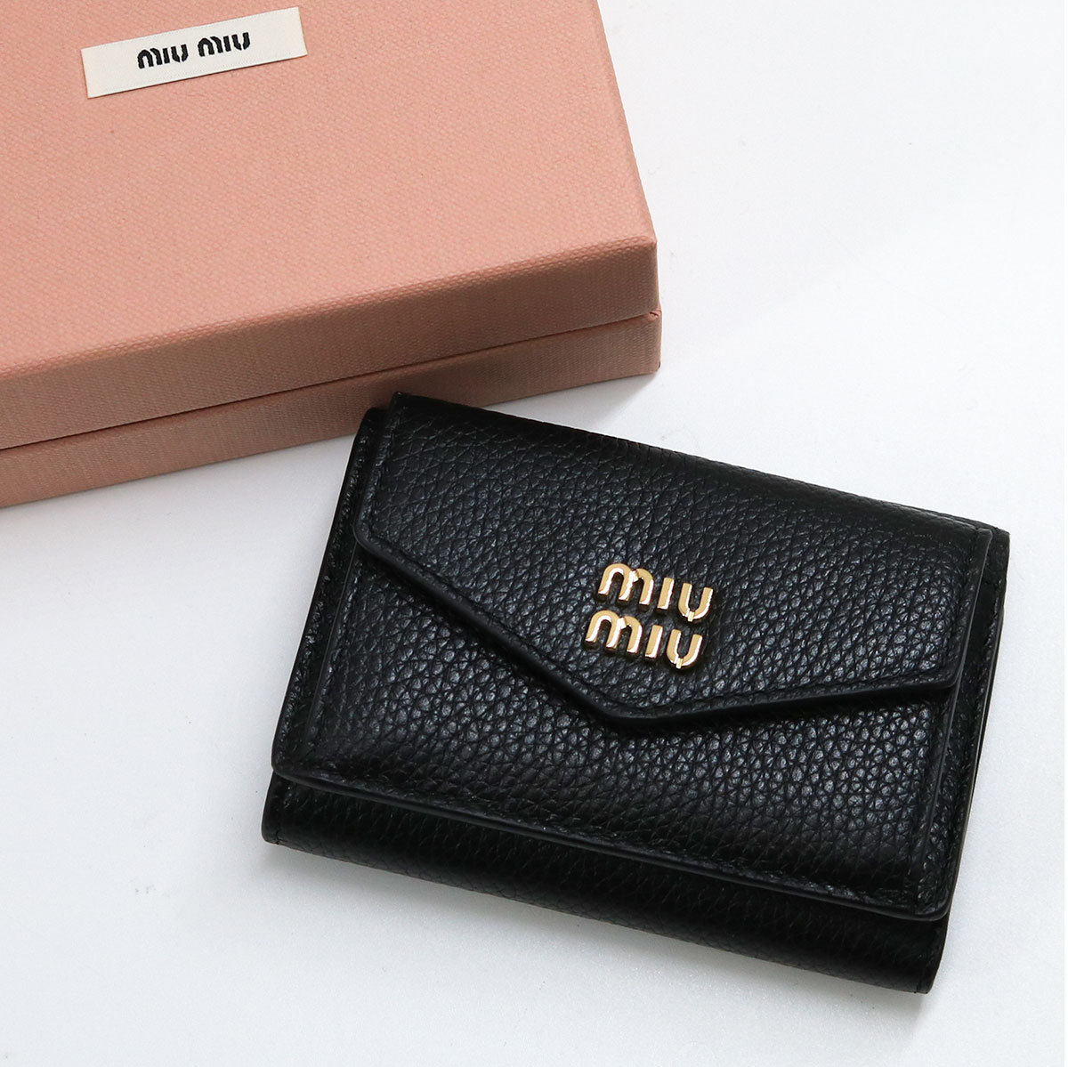 2025 SS（春夏）MIU MIU ヴィッテロダイノレザー 三つ折り財布 5MH021