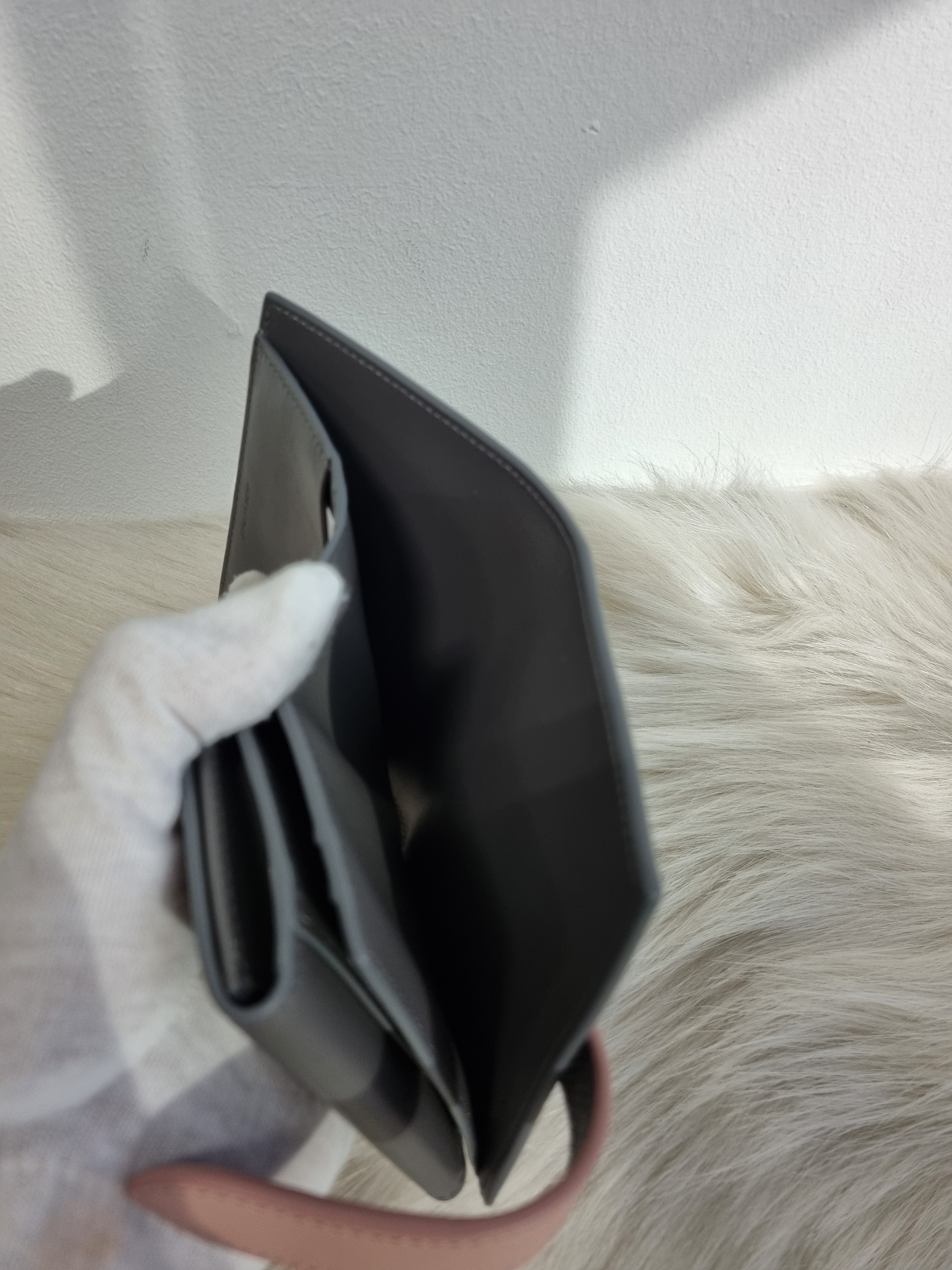 VIPセール☆直営店買付☆CELINE スモール ストラップ ウォレット