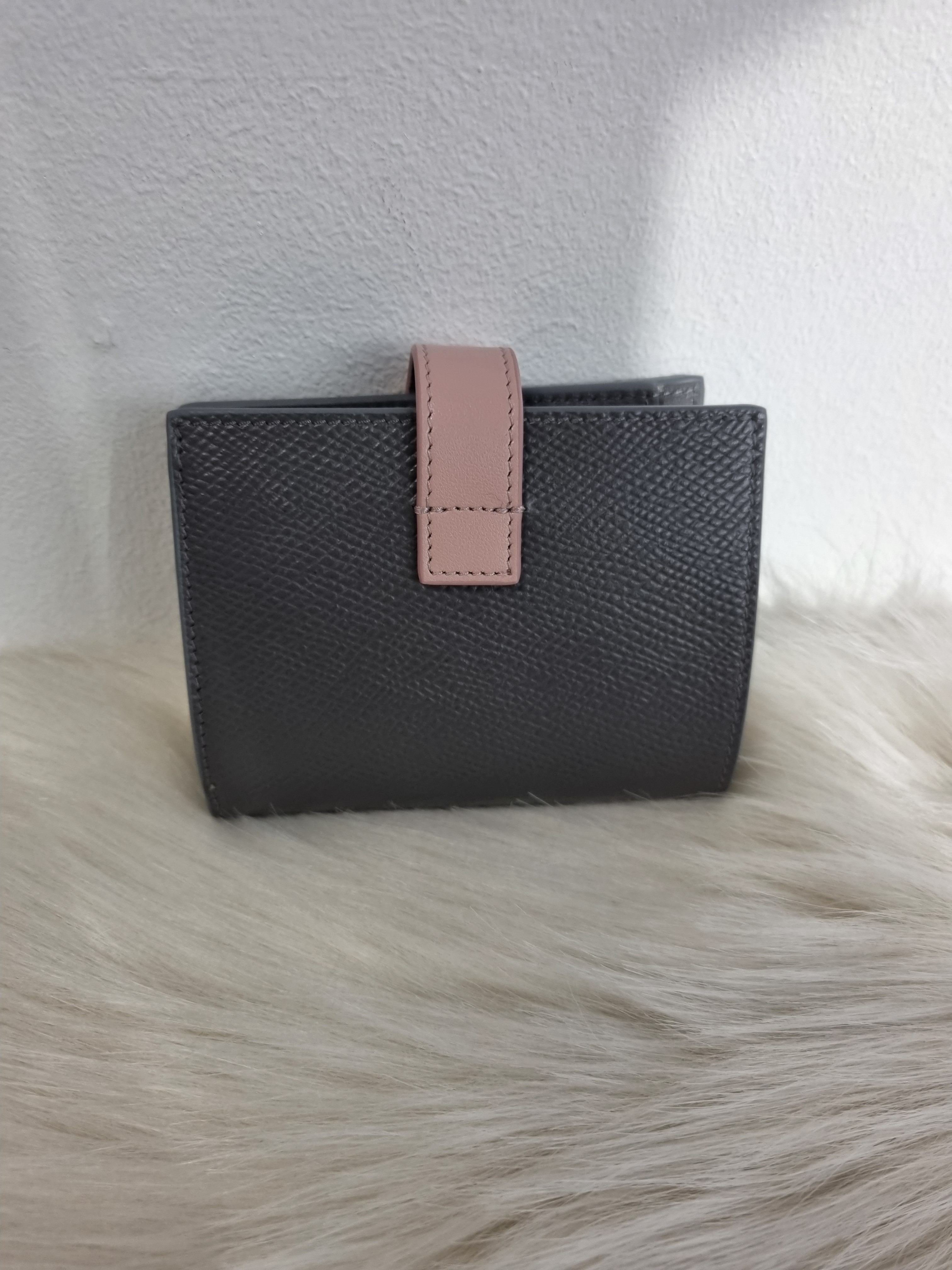 VIPセール☆直営店買付☆CELINE スモール ストラップ ウォレット