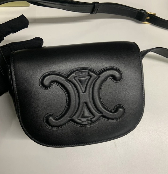 【VIPセール】CELINE トリオンフ FOLCOミニバッグ 上品な逸品