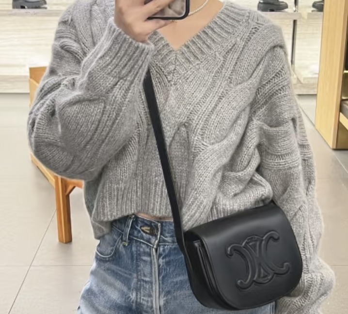 【VIPセール】CELINE トリオンフ FOLCOミニバッグ 上品な逸品