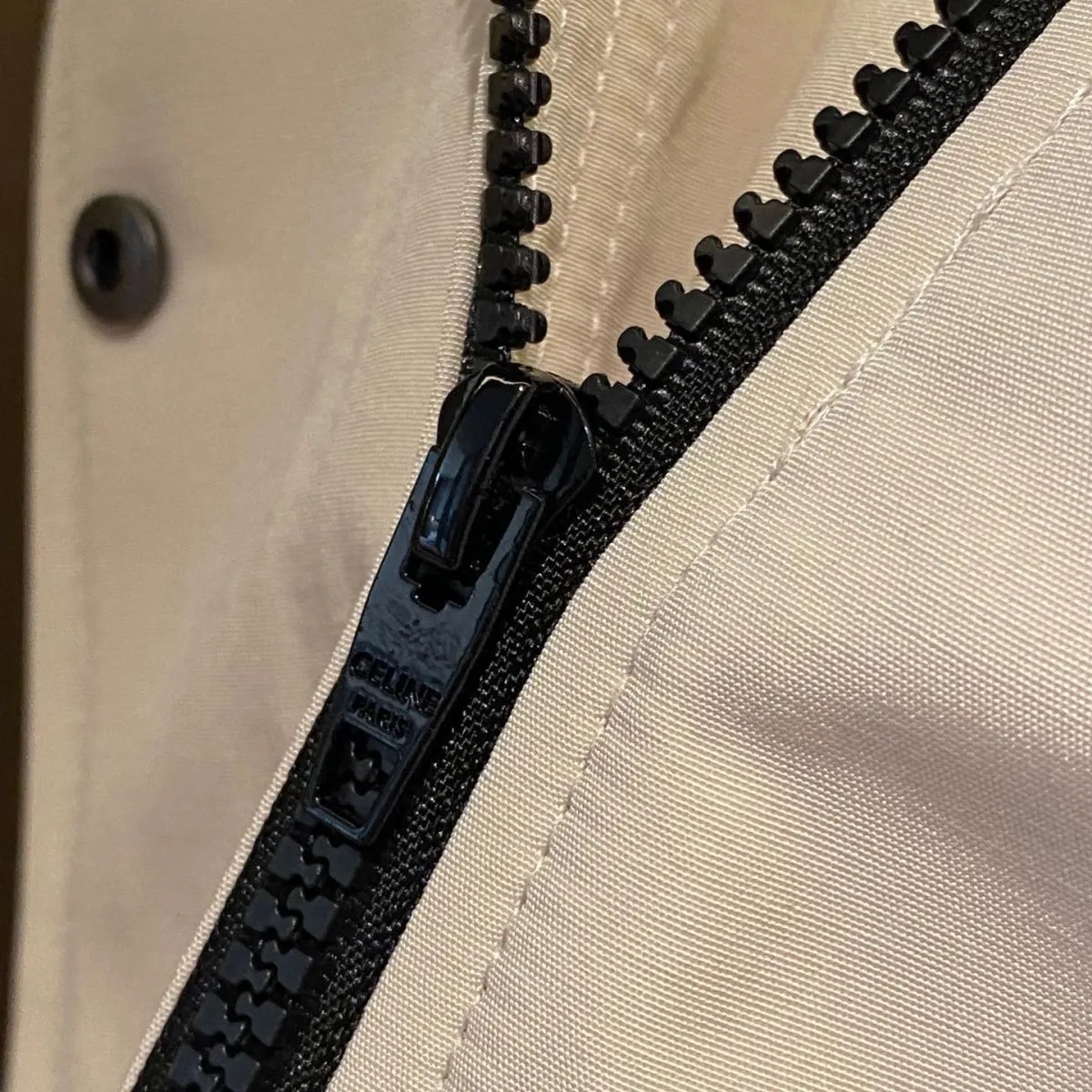 CELINE[青春の息吹]スポーツスタイルのジャケット