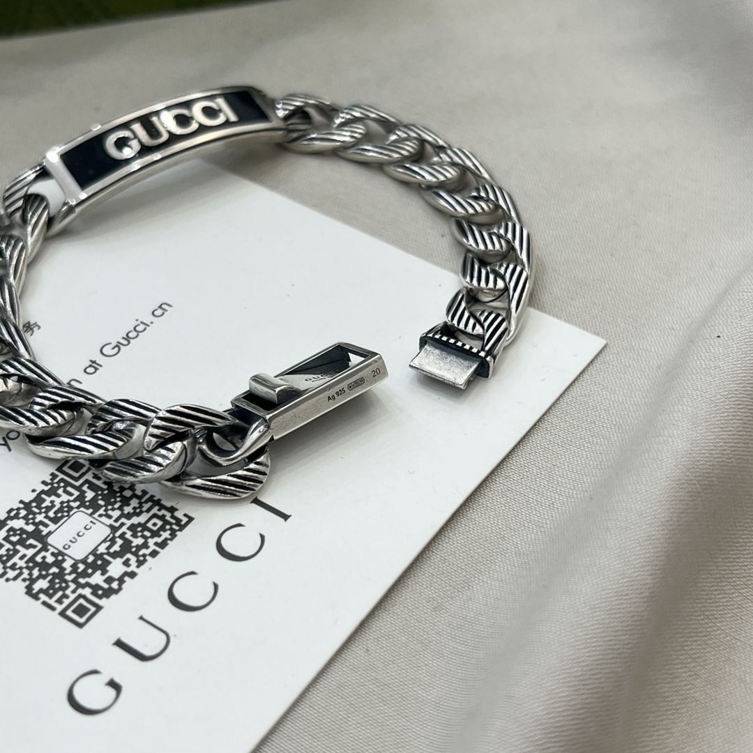 【国内発送/直営店】GUCCI グッチ ブラックエナメルロゴプレート エングレービングチェーンブレスレット ロゴバープレートスリムエナメル スターリングシルバー 腕輪 メンズ レディース 男女兼用 ボックス クラスプ クロージャー