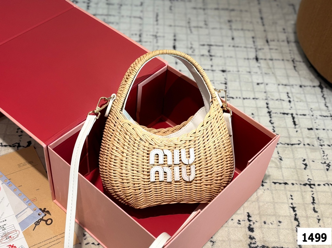 【2025限定】MIUMIU ミュウ ワンダー ウィッカー ハンドバッグ