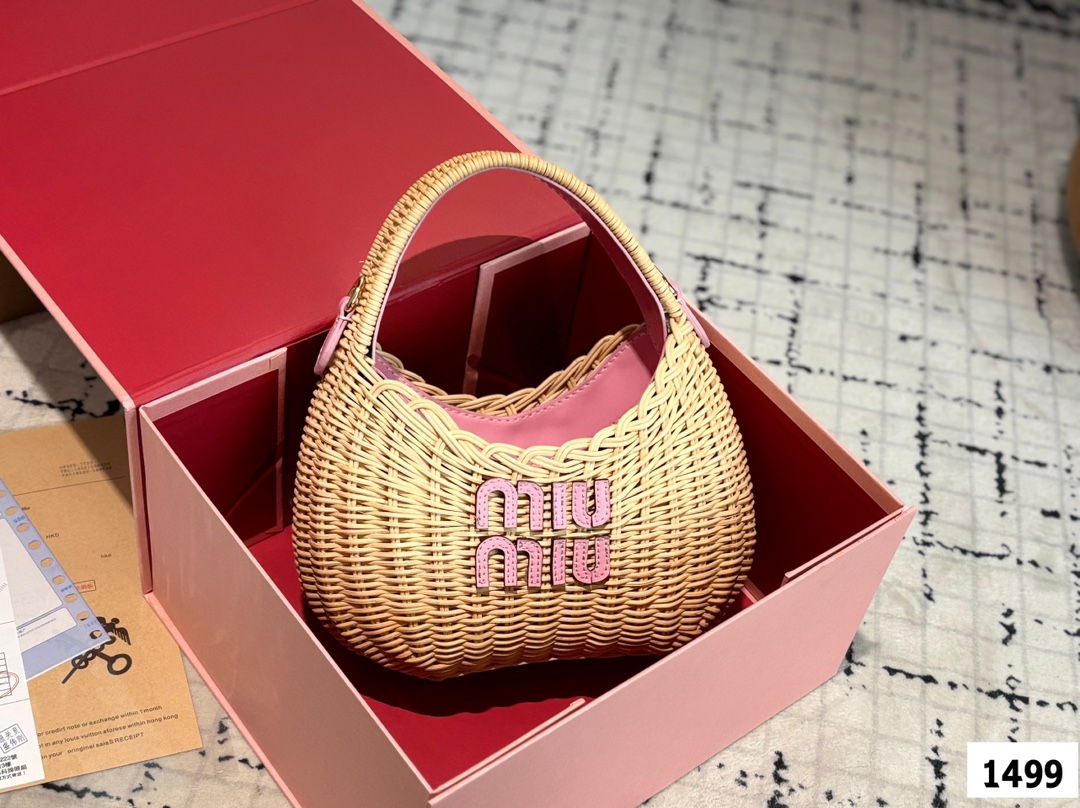 【2025限定】MIUMIU ミュウ ワンダー ウィッカー ハンドバッグ