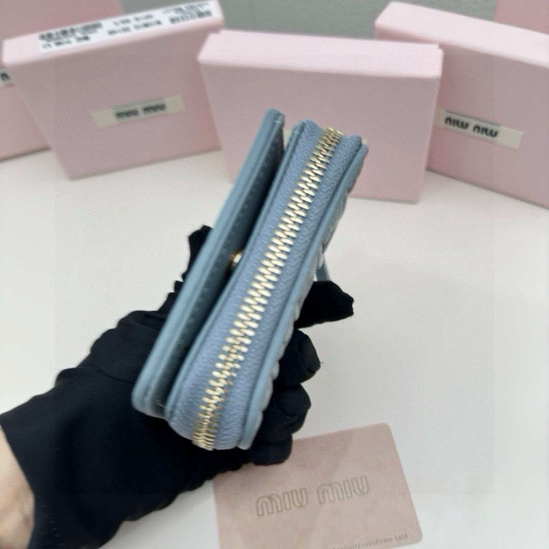 関税負担なし☆MiuMiu ミュウミュウ マテラッセ コインケース x 財布（レディース）