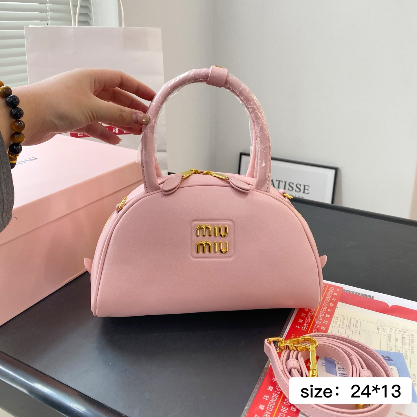 MiuMiu ショルダーストラップ付き レザー トップハンドルバッグ
