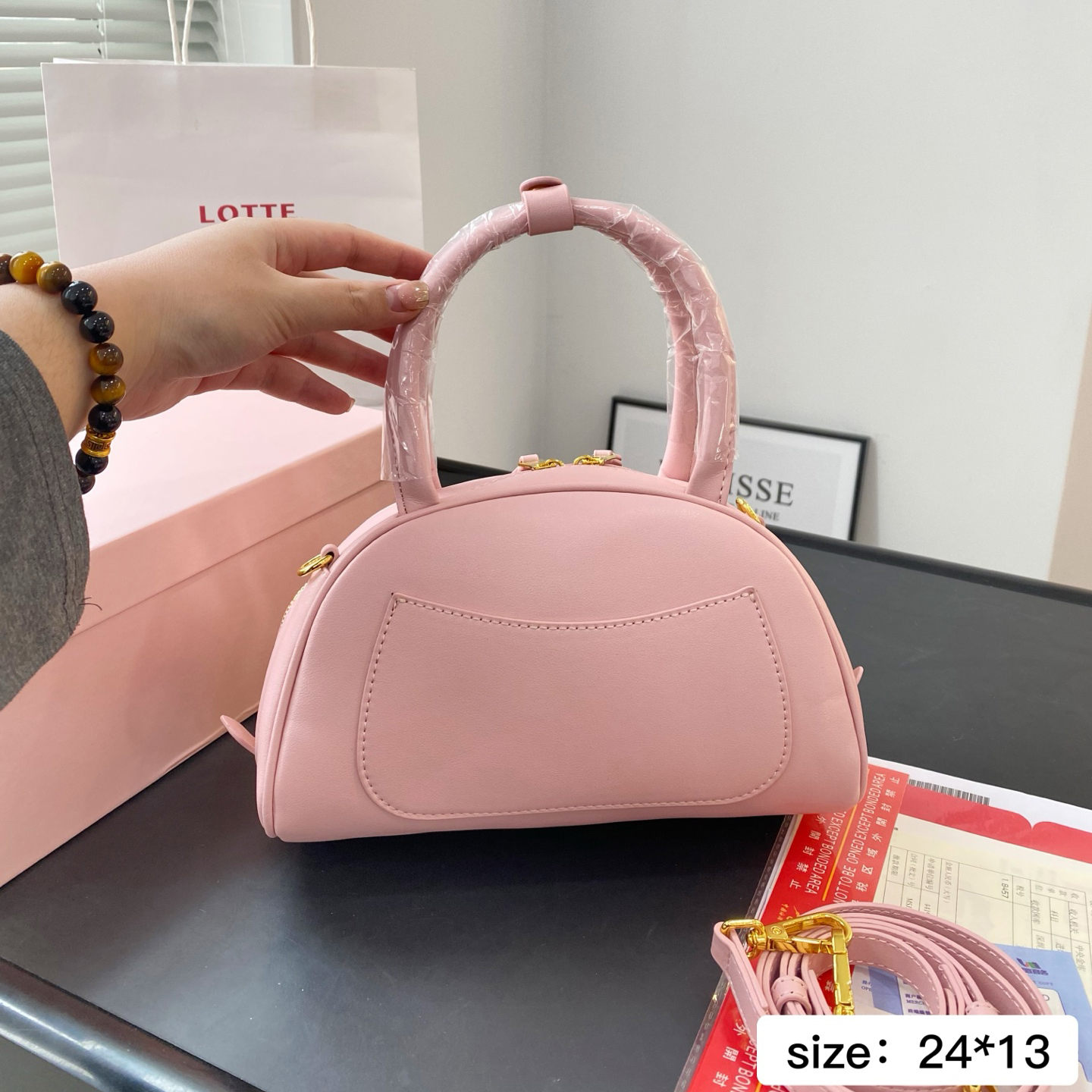 MiuMiu ショルダーストラップ付き レザー トップハンドルバッグ