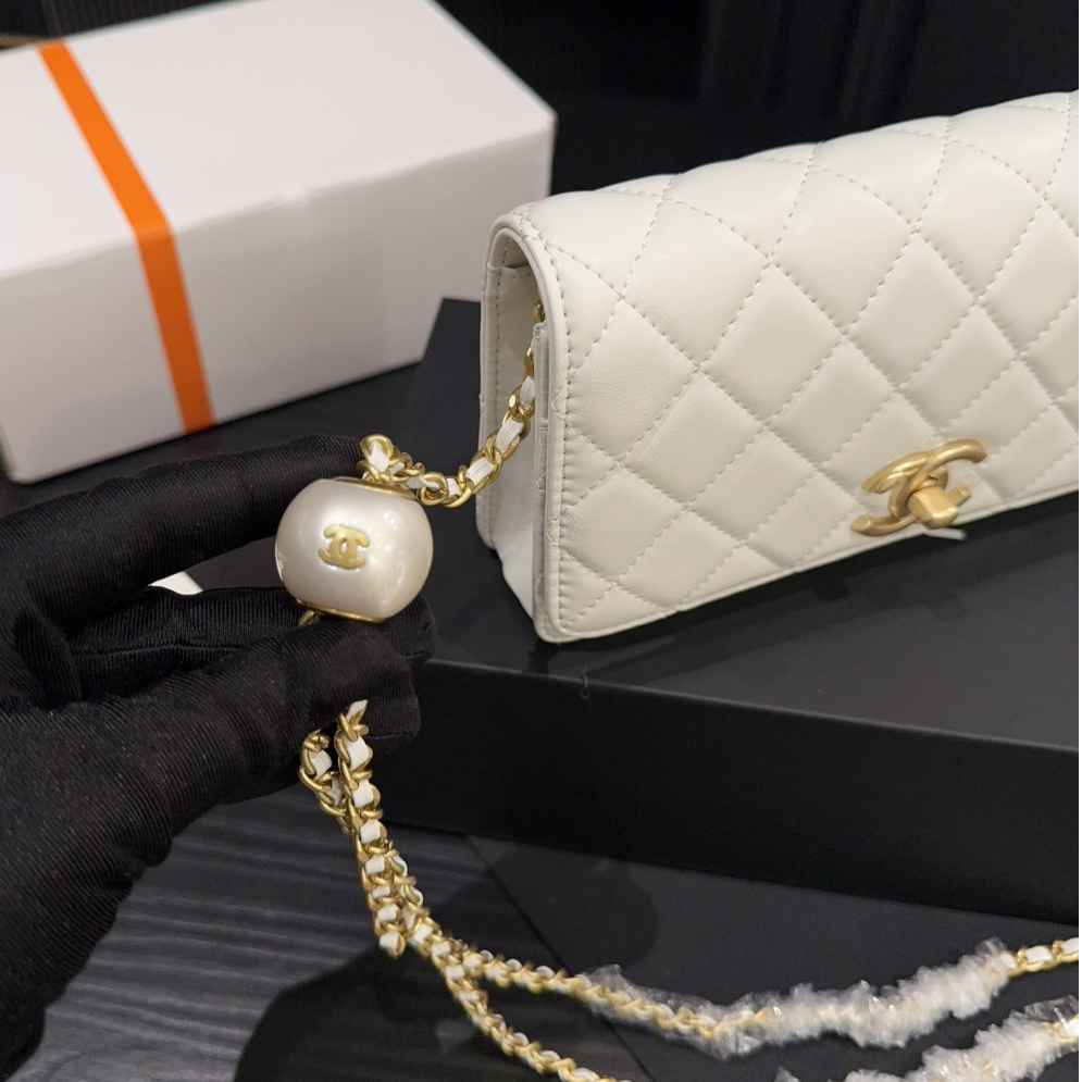 【CHANEL】 2025新作 シャネル WOC 長さ調節◎ チェーンウォレット