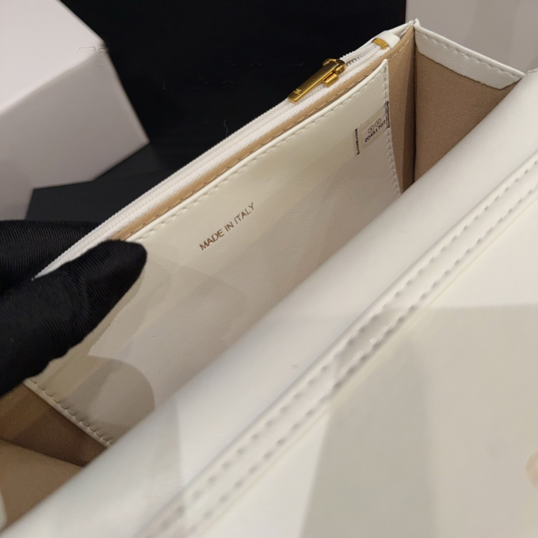 【CHANEL】 2025新作 シャネル WOC 長さ調節◎ チェーンウォレット