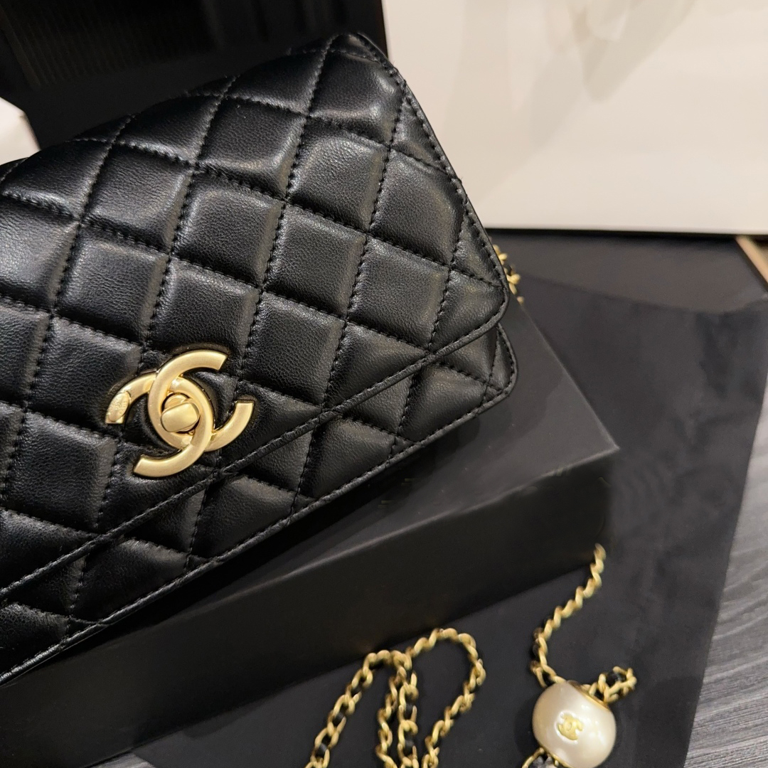 【CHANEL】 2025新作 シャネル WOC 長さ調節◎ チェーンウォレット