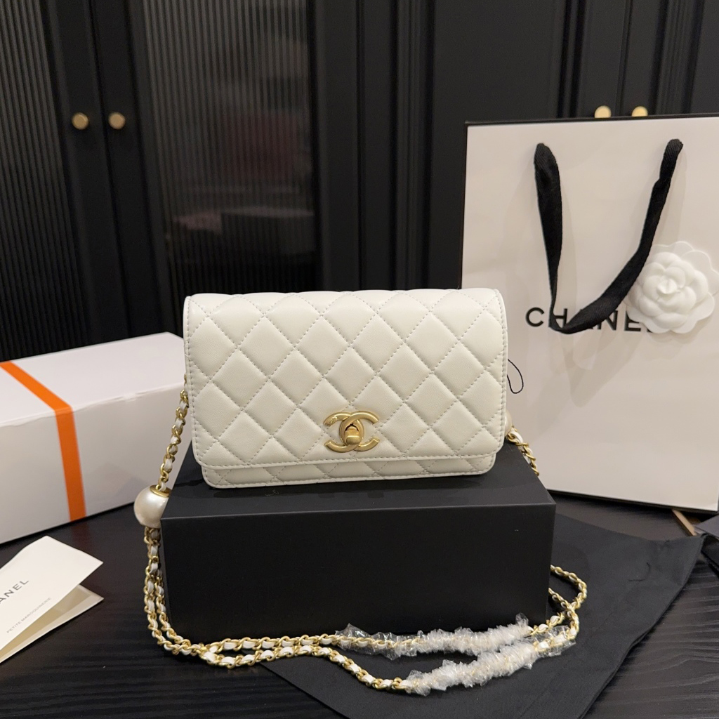 【CHANEL】 2025新作 シャネル WOC 長さ調節◎ チェーンウォレット