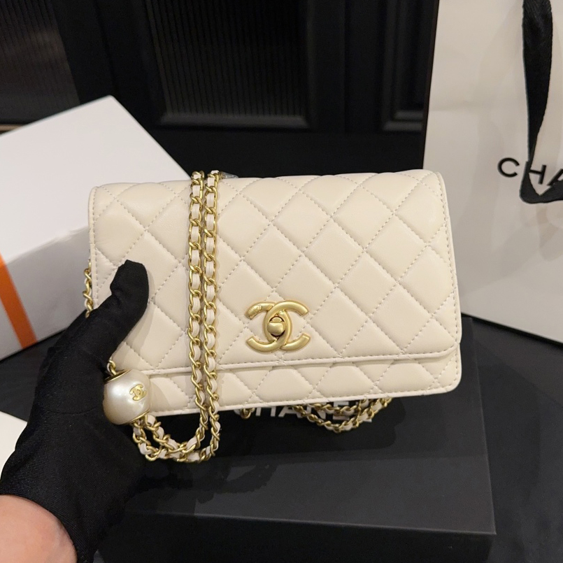【CHANEL】 2025新作 シャネル WOC 長さ調節◎ チェーンウォレット