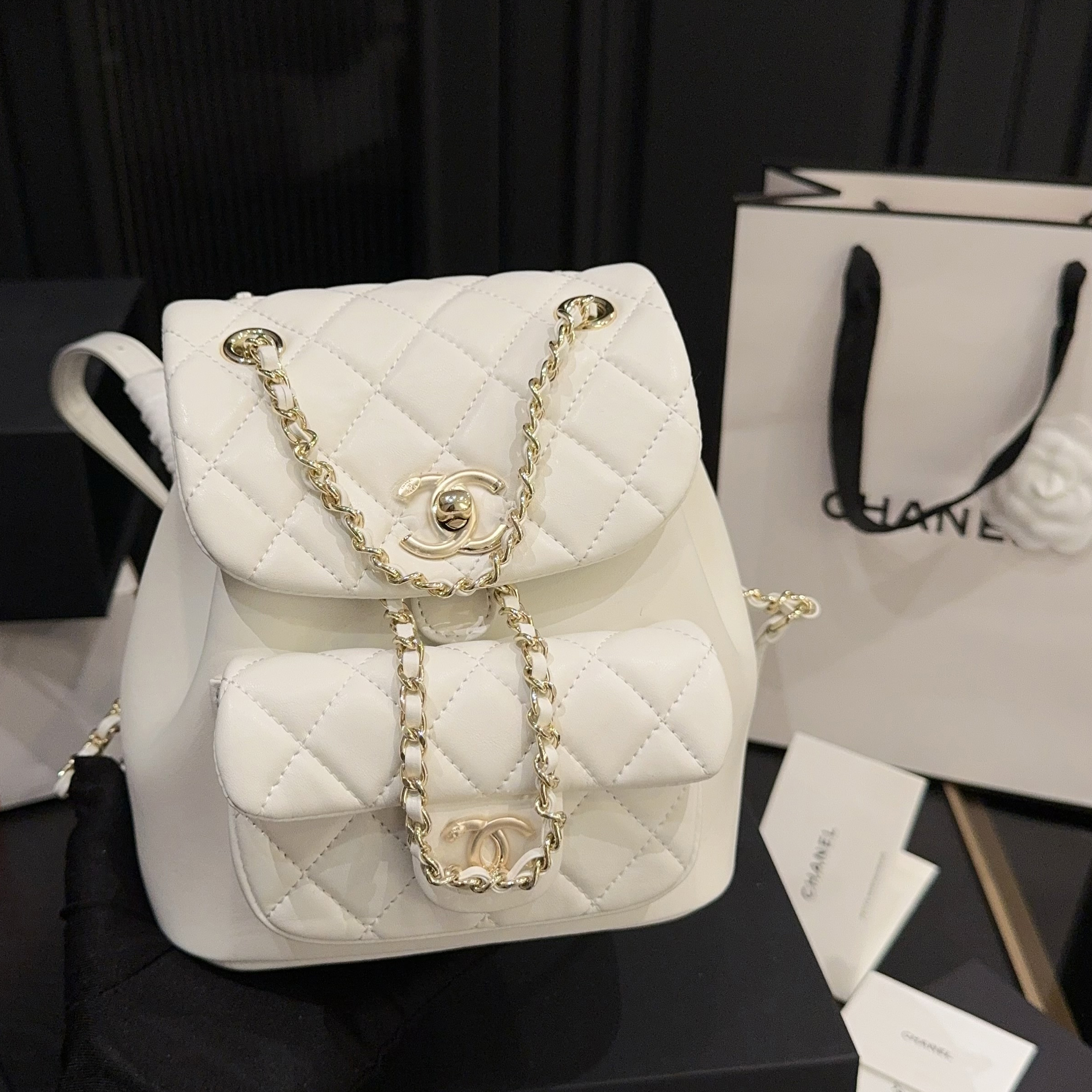 22C DUMA ◆希少♪コーデのお供に☆◆CHANEL★バックパック