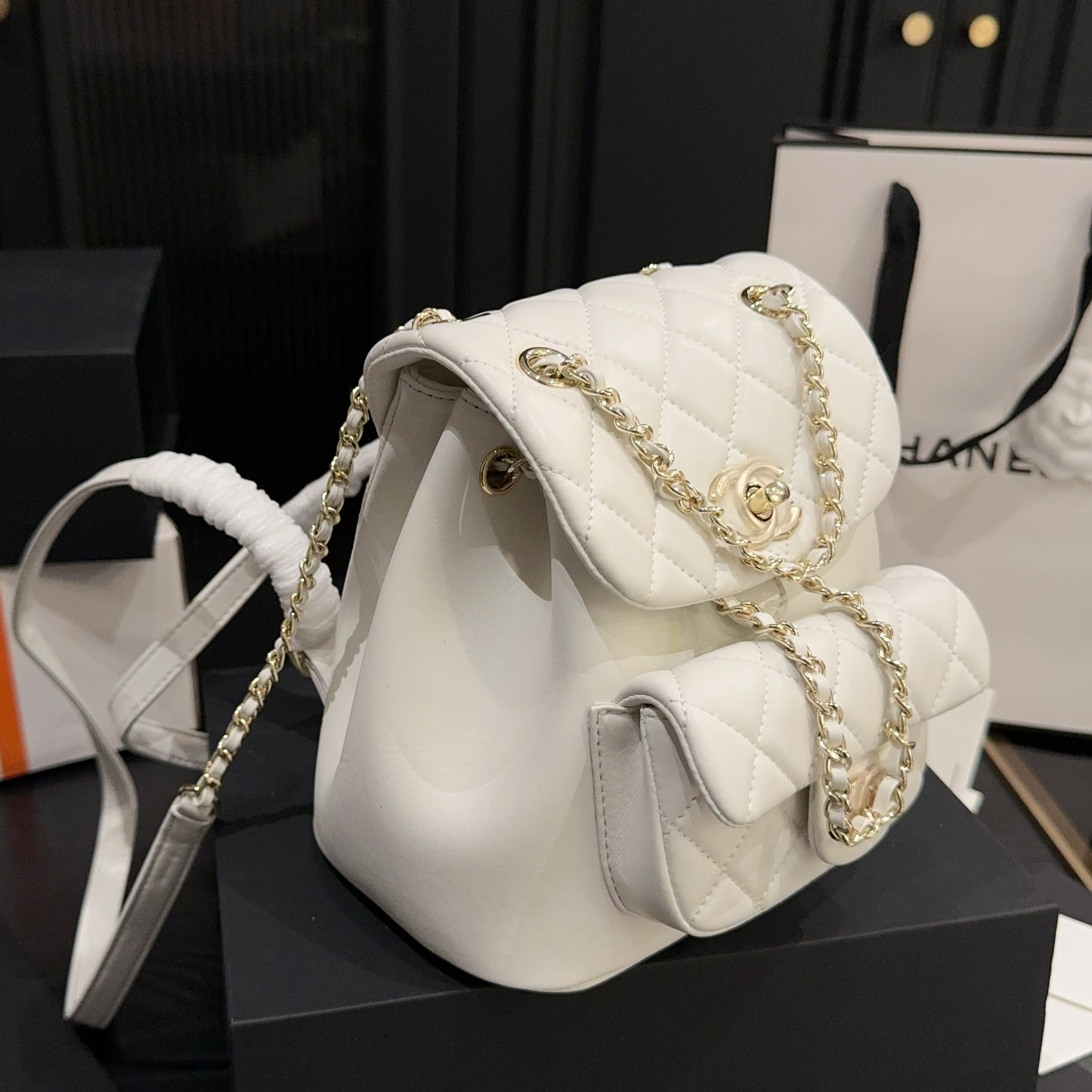 22C DUMA ◆希少♪コーデのお供に☆◆CHANEL★バックパック