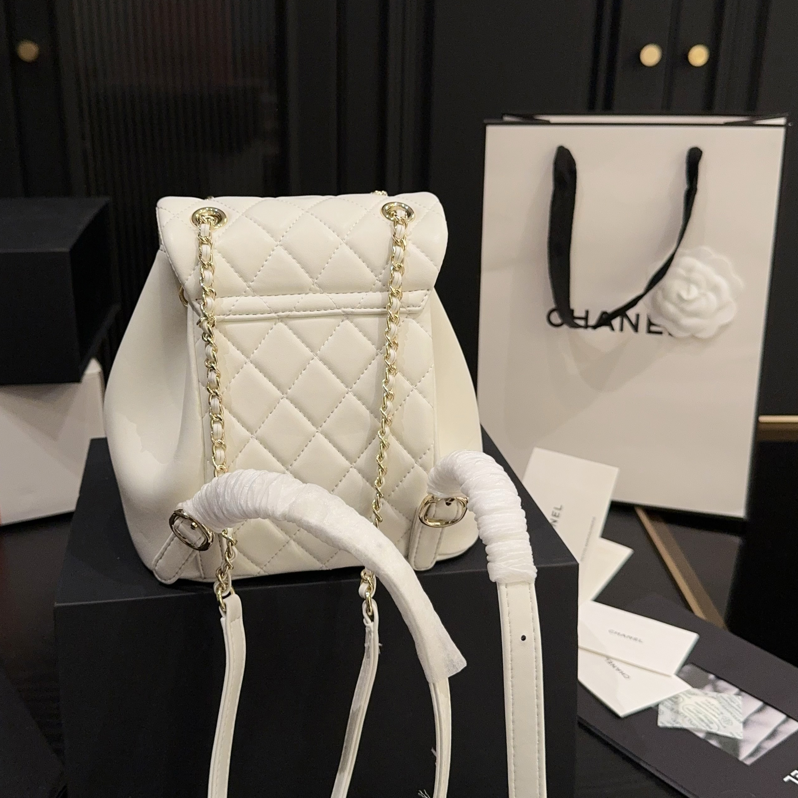 22C DUMA ◆希少♪コーデのお供に☆◆CHANEL★バックパック