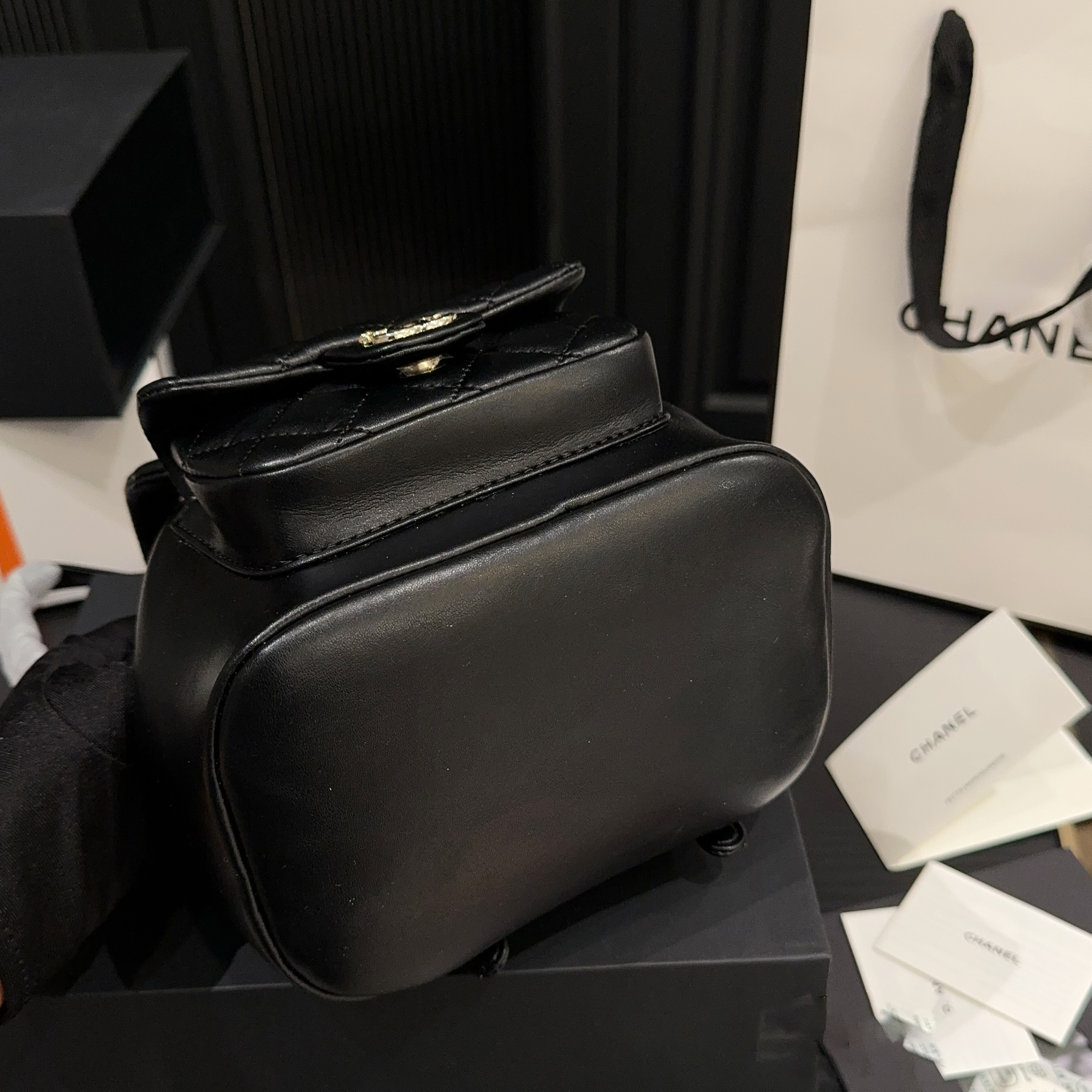 22C DUMA ◆希少♪コーデのお供に☆◆CHANEL★バックパック