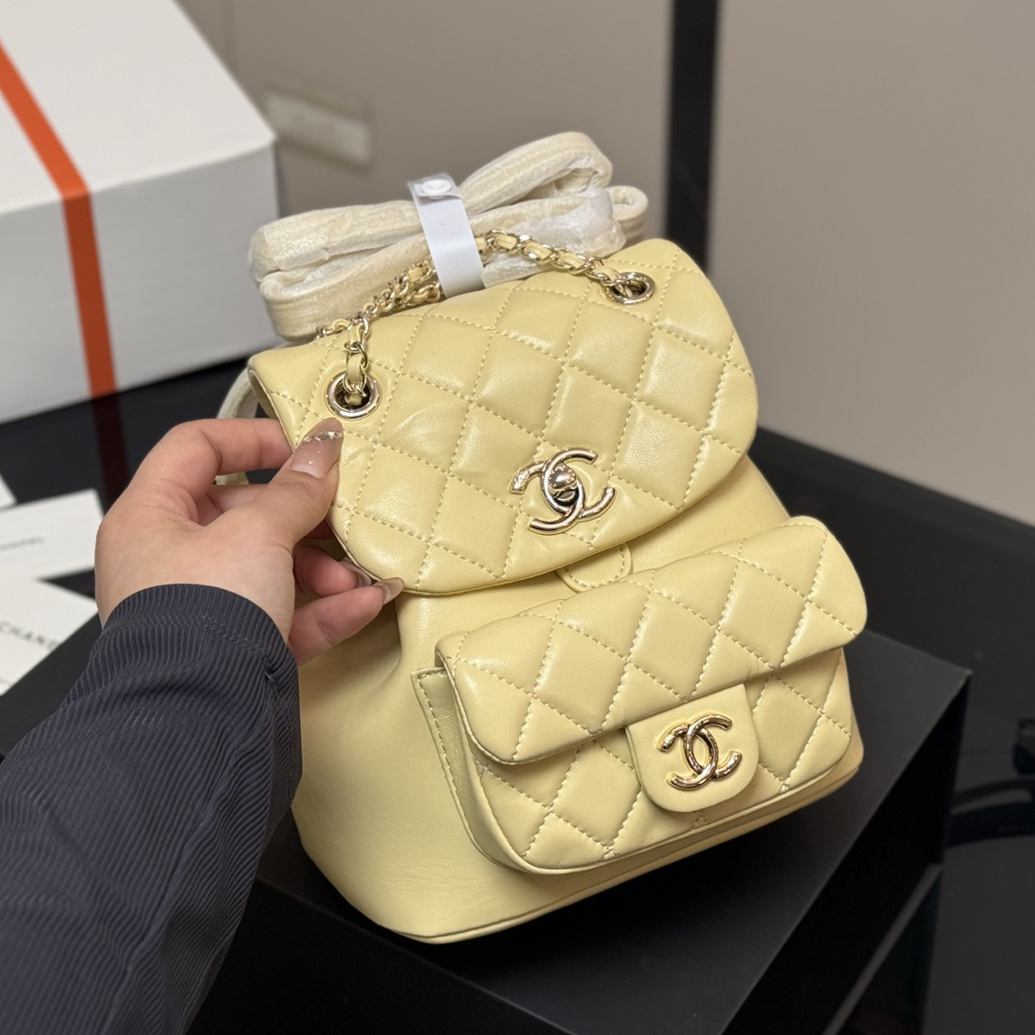 22C DUMA ◆希少♪コーデのお供に☆◆CHANEL★バックパック