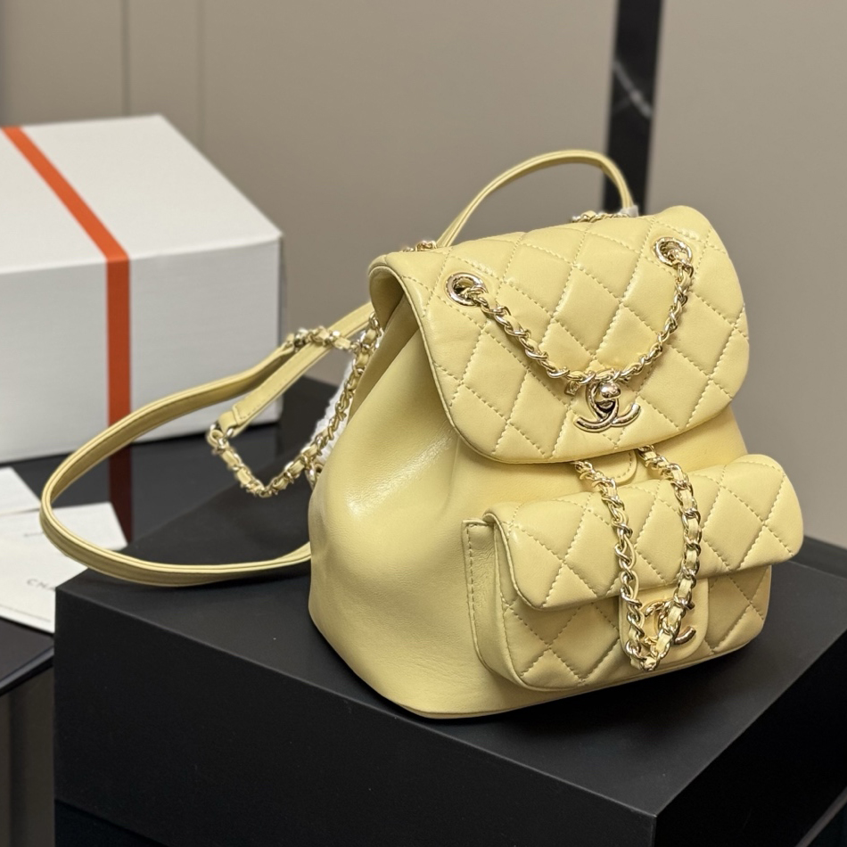 22C DUMA ◆希少♪コーデのお供に☆◆CHANEL★バックパック