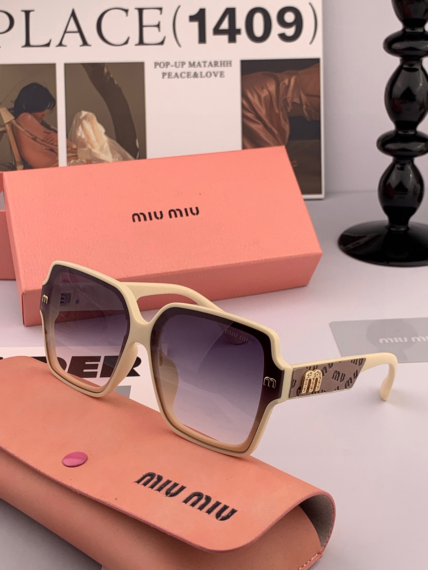 MIUMIU/ミュウミュウ 2025年スプリングコレクション🌟新作登場！❤❤サングラスの必需品 M9304
