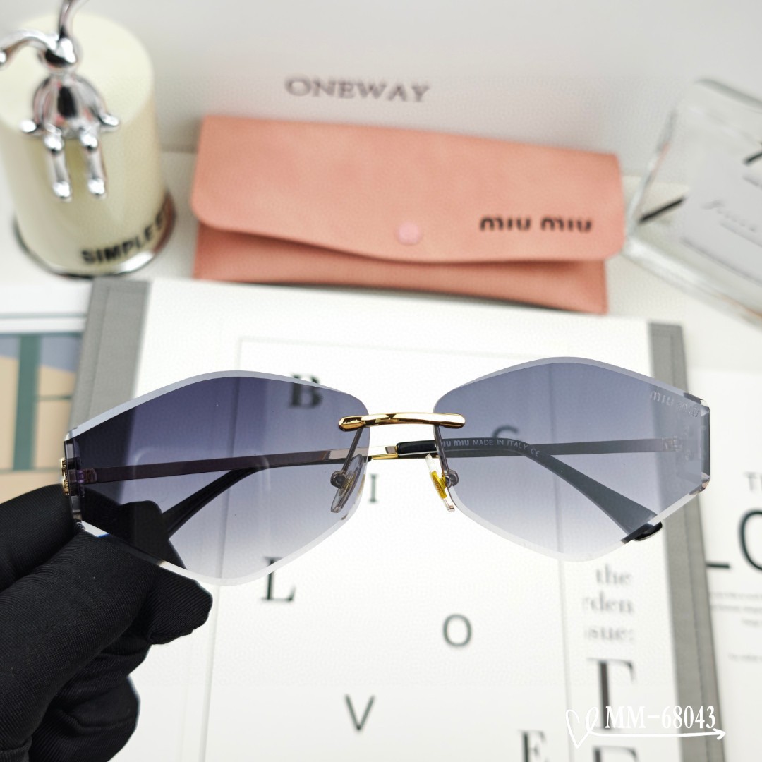 🍒新作✨サングラス 紫外線99%カット、旅行やお出かけの際の服装に合わせやすいアイテム M68043