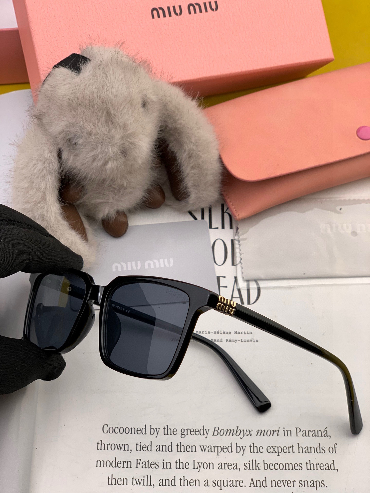 MIU MIU 2025年 春夏コレクション 輝く新作登場 ❤❤ 必須のサングラス M25803